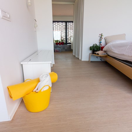 Nieuwbouwwoning - Bamboo Natural - Mosa Quartz - Mosa Scenes - Parket Europees BA - Sant'Agostino Pictart Graphic - Zellige zwart
Plaatsing: tegelwerken Buyck